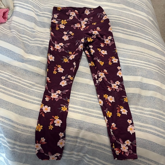 Used PINK leggings - Picture 1 of 3